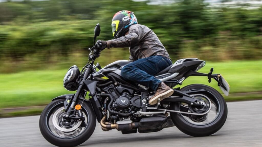 Triumph Street Triple 765 RX More Aggressive Riding Position